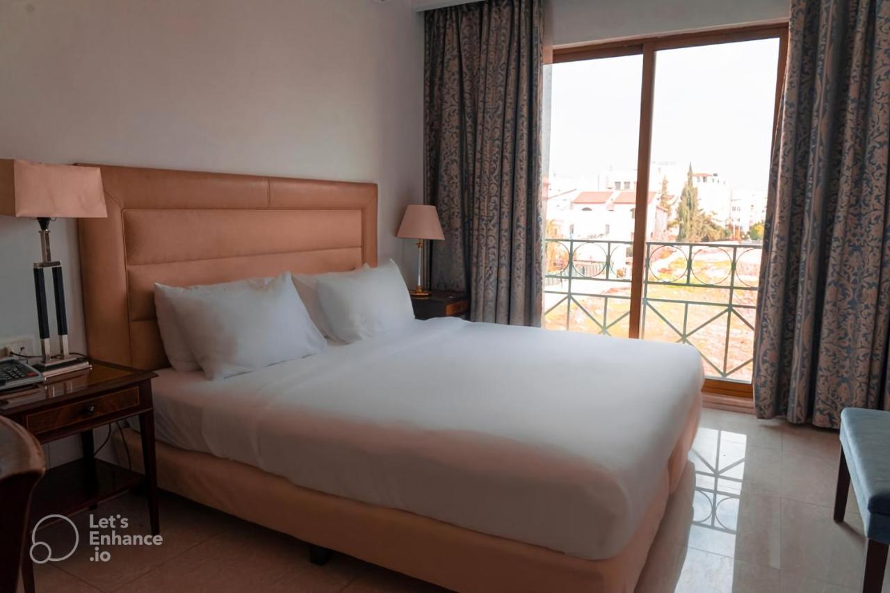 Guest House Hotel Amman By Fhm ภายนอก รูปภาพ