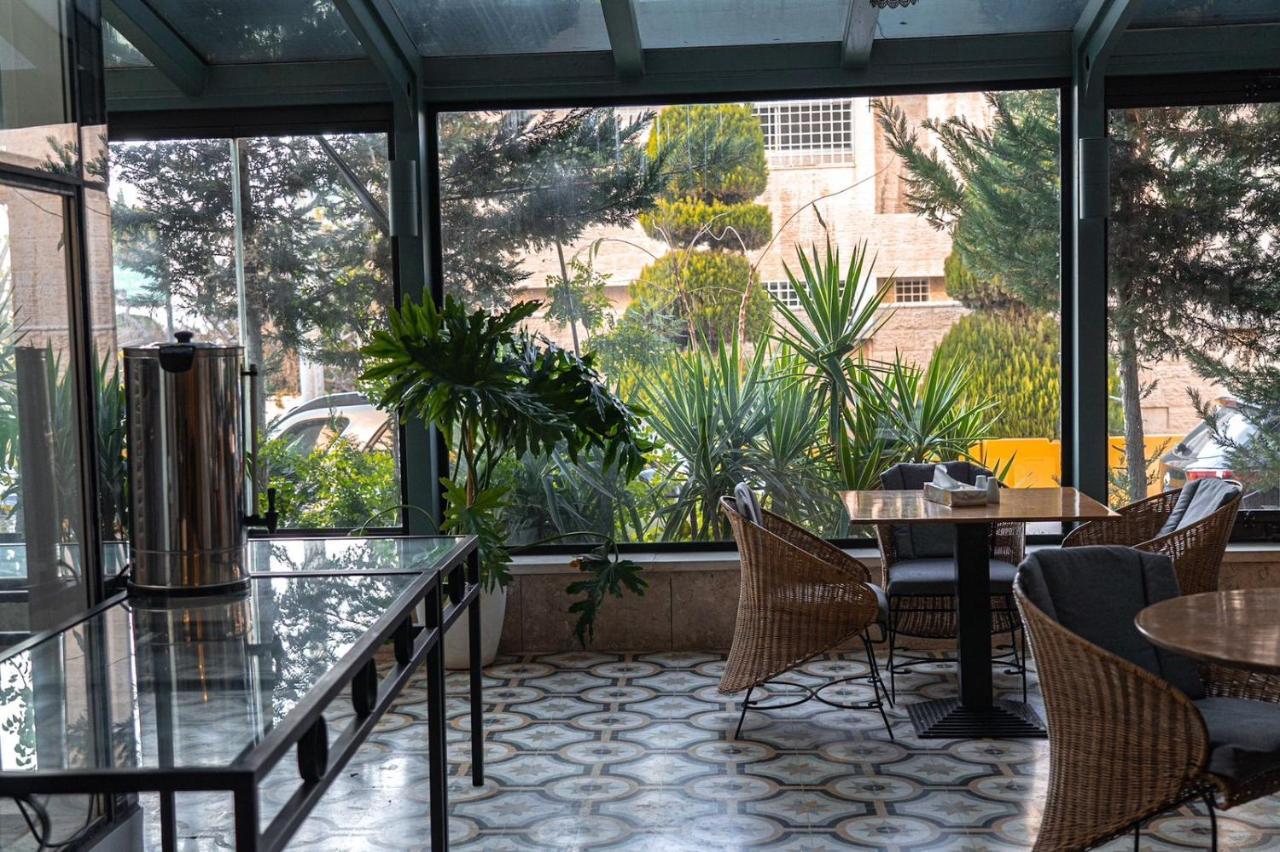 Guest House Hotel Amman By Fhm ภายนอก รูปภาพ