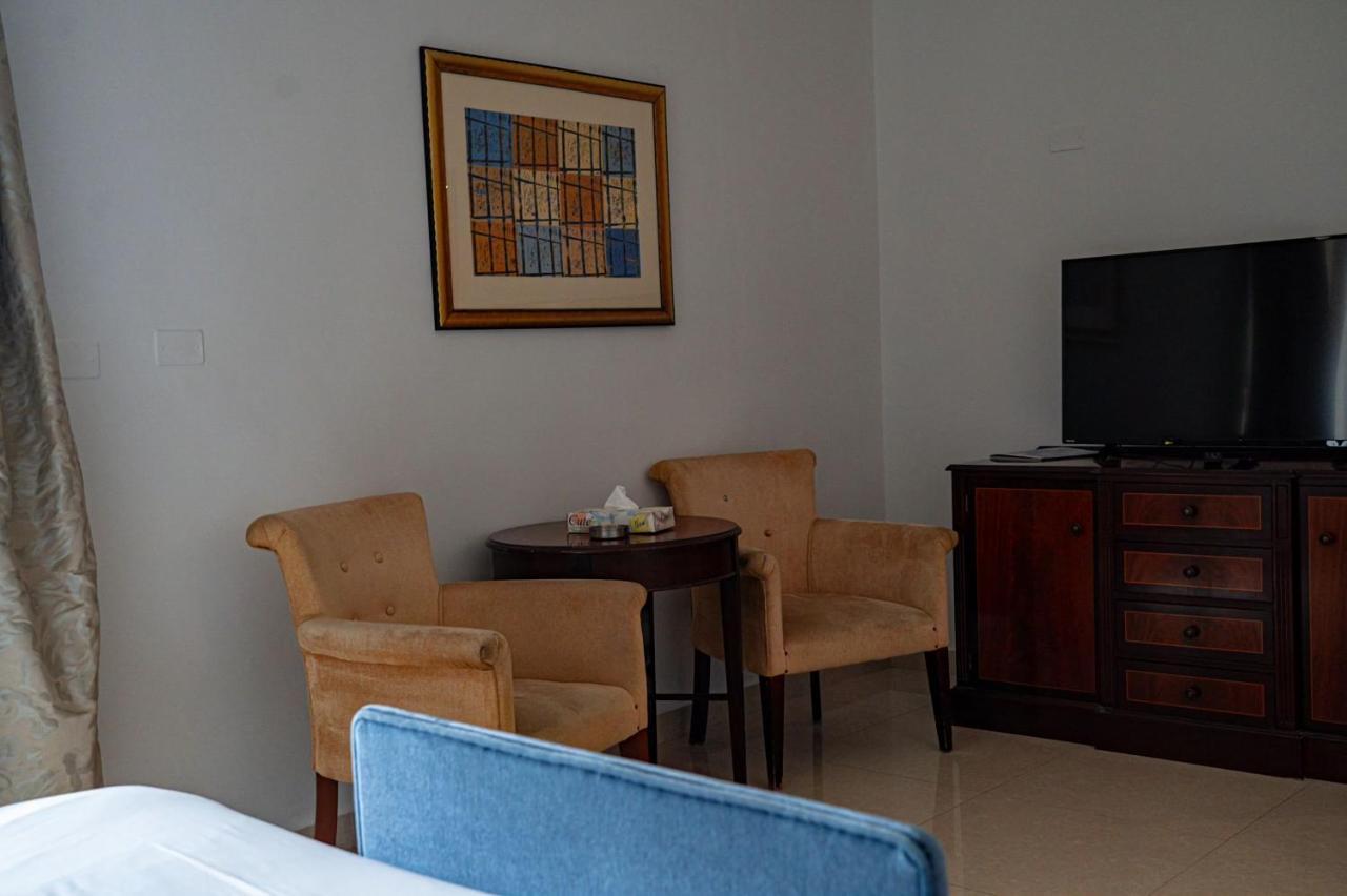 Guest House Hotel Amman By Fhm ภายนอก รูปภาพ